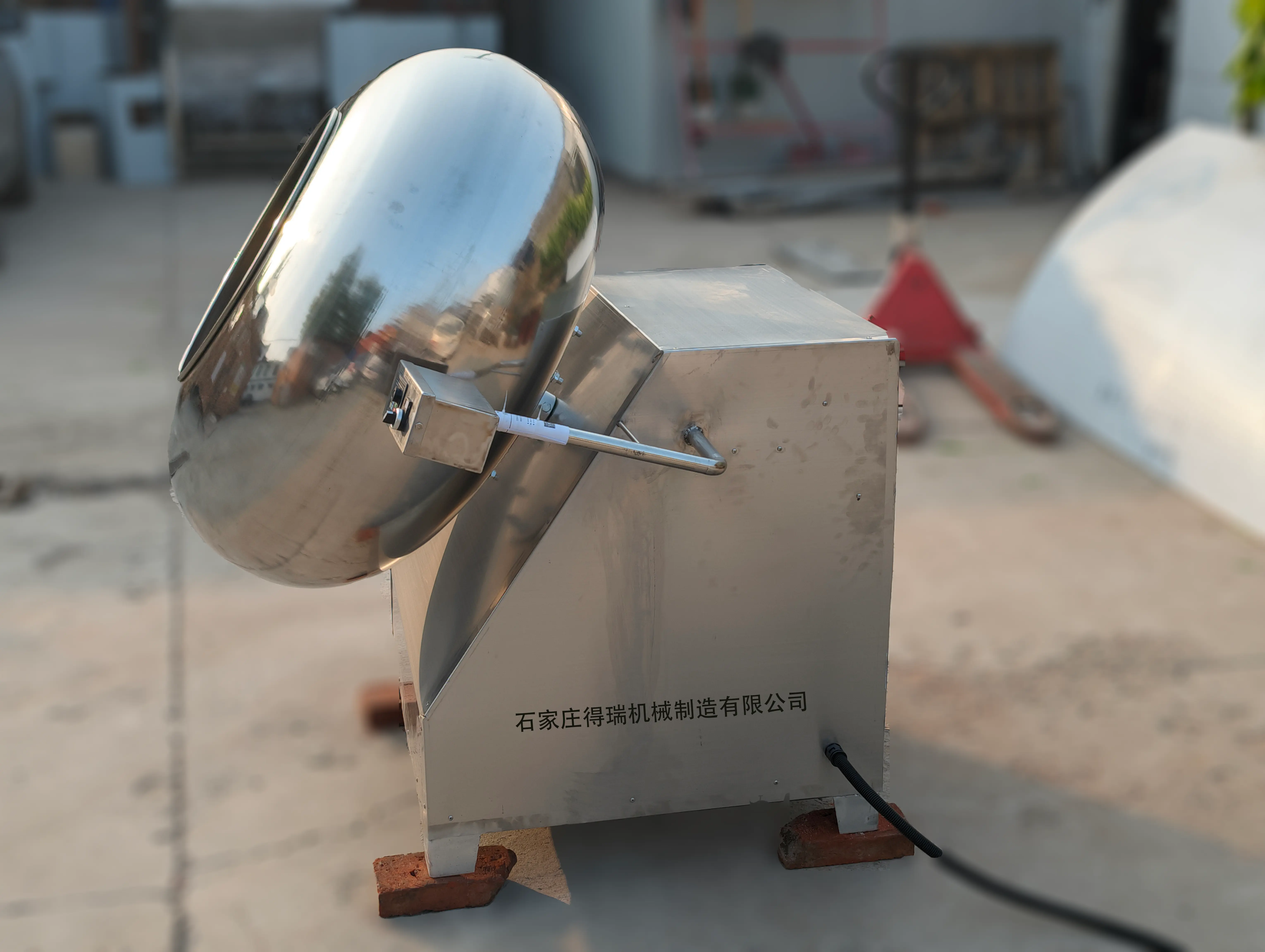 球形裹衣机
